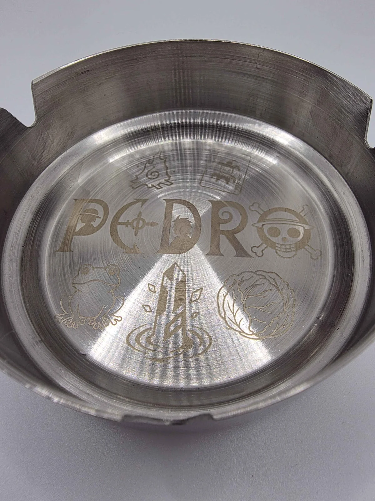 Cinzeiros em aço inox personalizados — fotografia 2